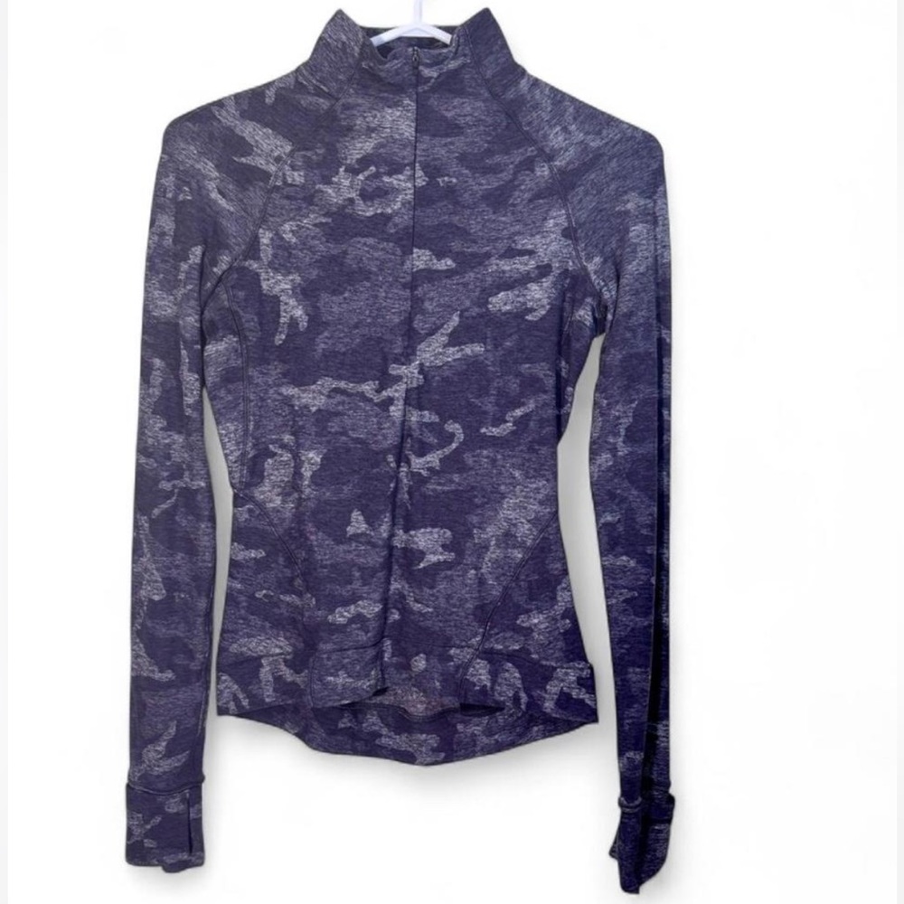 Lululemon Outrun the Elements 1/2 Zip Up